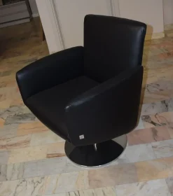 Calligaris Poltrona con seduta fissa Wait a prezzo scontato- Poltrone