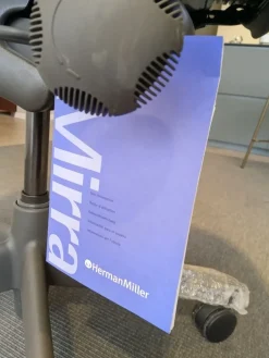 Discount Poltrona da ufficio Mirra in metallo in Offerta Outlet Arredo Ufficio