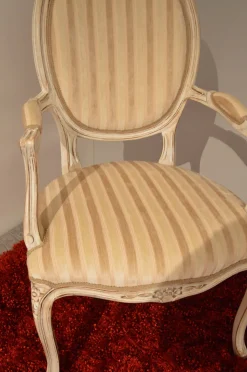 Hot Poltrona di Produzione Artigianale in stile provenzale Shabby Chic - Scontata del - 50% Poltrone