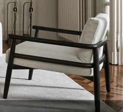 Poltrona in Tessuto Teresa a prezzo scontato^Meridiani Online