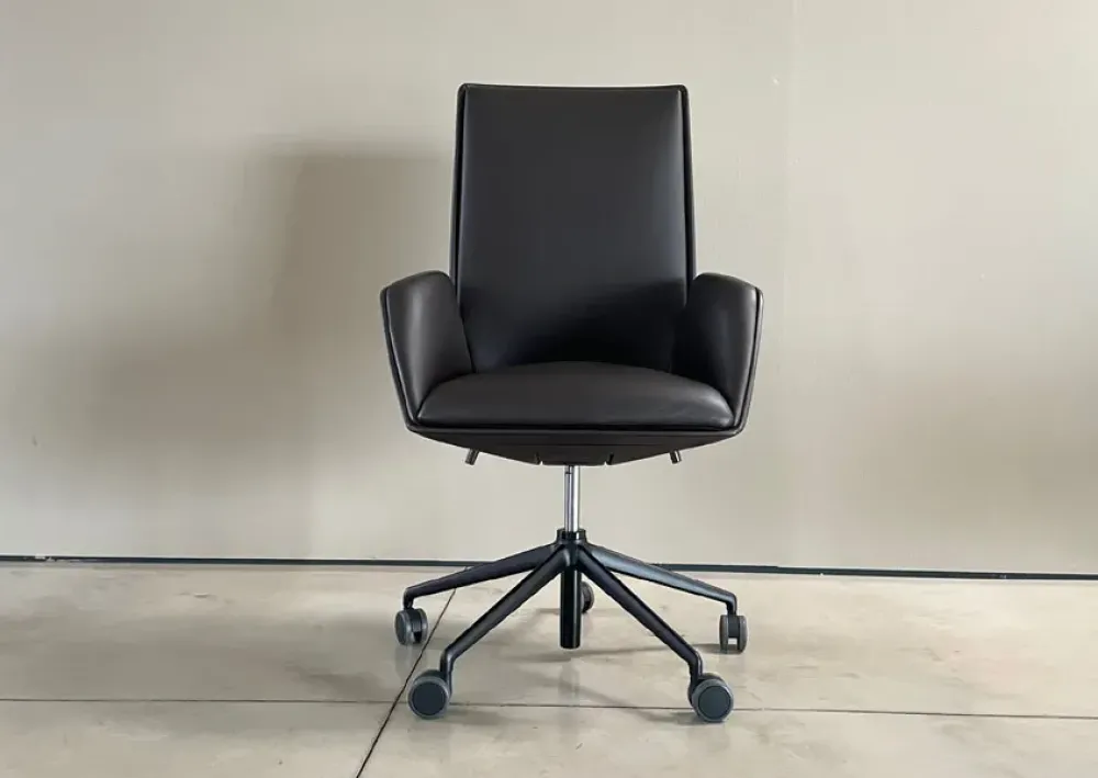 Poltrona modello Cercle ad un prezzo vantaggioso^Poltrona Frau