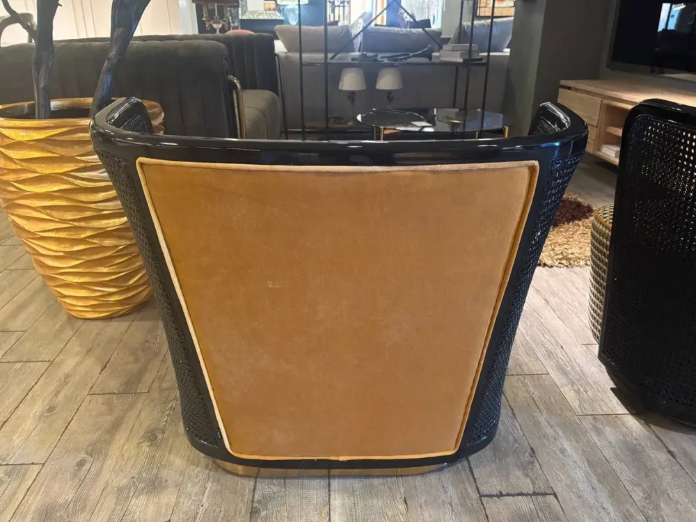 Poltrona modello Etro a prezzi outlet^Collezione esclusiva Online