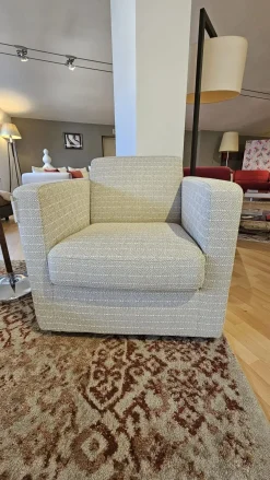 Poltrona modello Giorgy ad un prezzo conveniente^Divanidea Hot