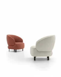 Artigianale Poltrona modello Guapa ad un prezzo conveniente- Poltrone