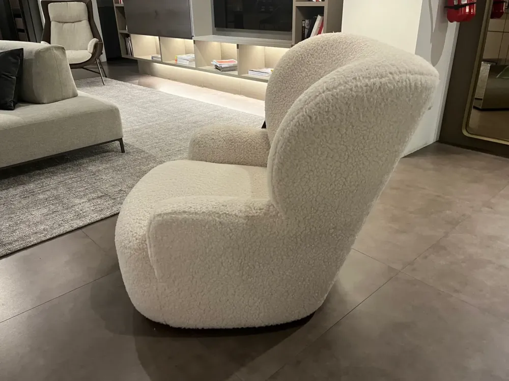 Poltrona modello Loll 09 girevole con forte sconto^Gervasoni Clearance