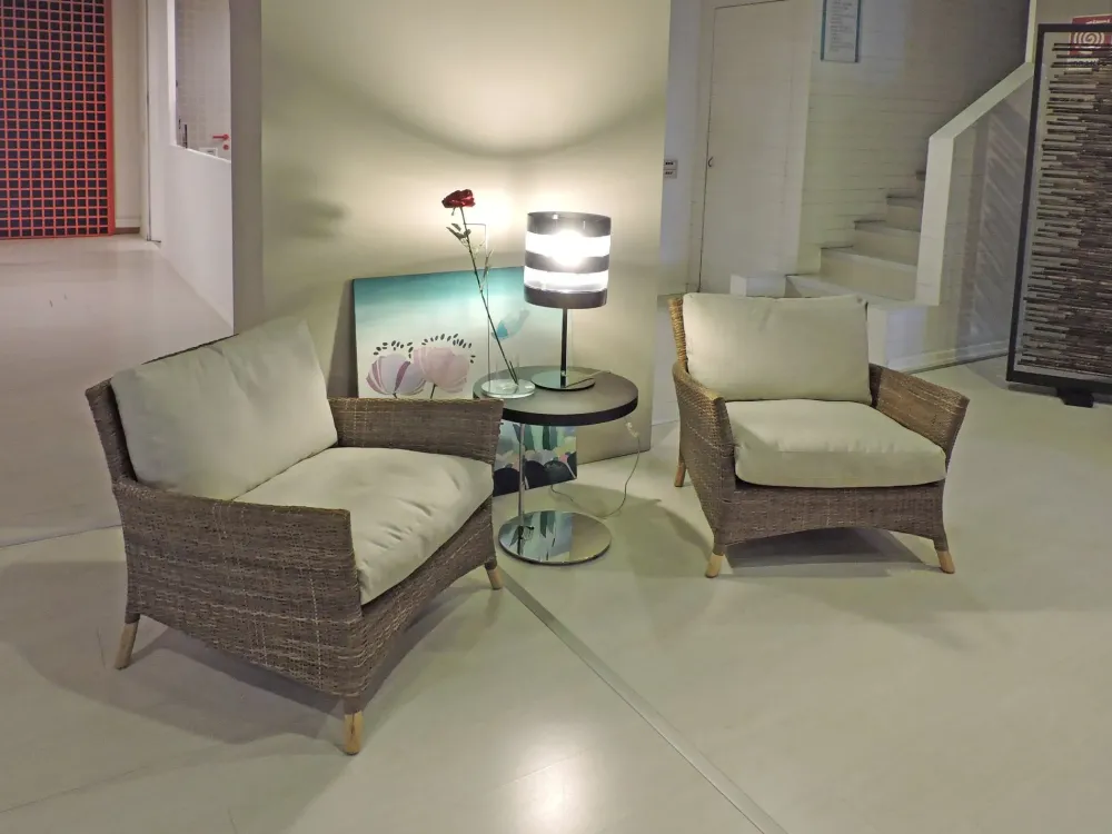 Poltrona modello Luanda ad un prezzo imperdibile^Artigianale Sale