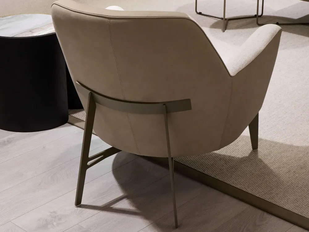 New Poltrona modello Lynn outlet ad un prezzo imperdibile Poltrone