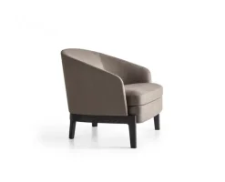 Molteni & C Poltrona modello Chelsea scontato del -25%- Sedie