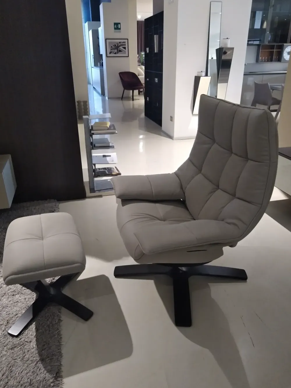 Natuzzi Poltrona relax Con poggiapiedi Re-vive quilted queen a prezzo Outlet- Poltrone Relax