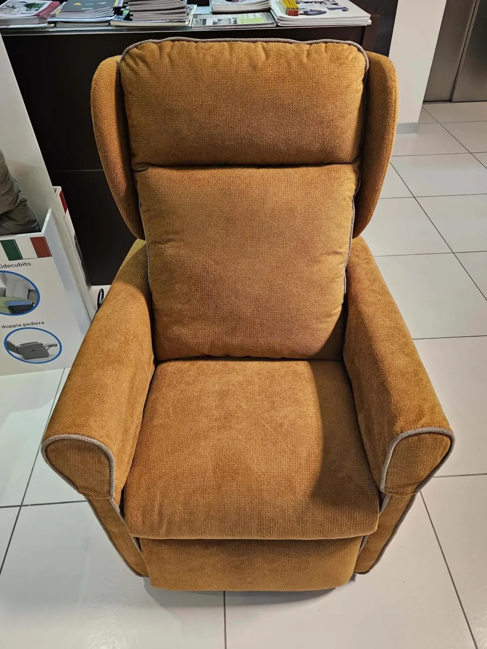 Sale Poltrona relax modello Prisca plus a marchio con forte sconto Poltrone Relax