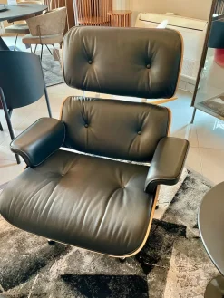 Hot Poltrona Vitra lounge chair in Pelle SCONTATA Poltrone