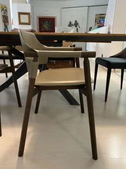 MIDJ Poltroncina in stile design modello Suite a prezzo scontato- Poltrone