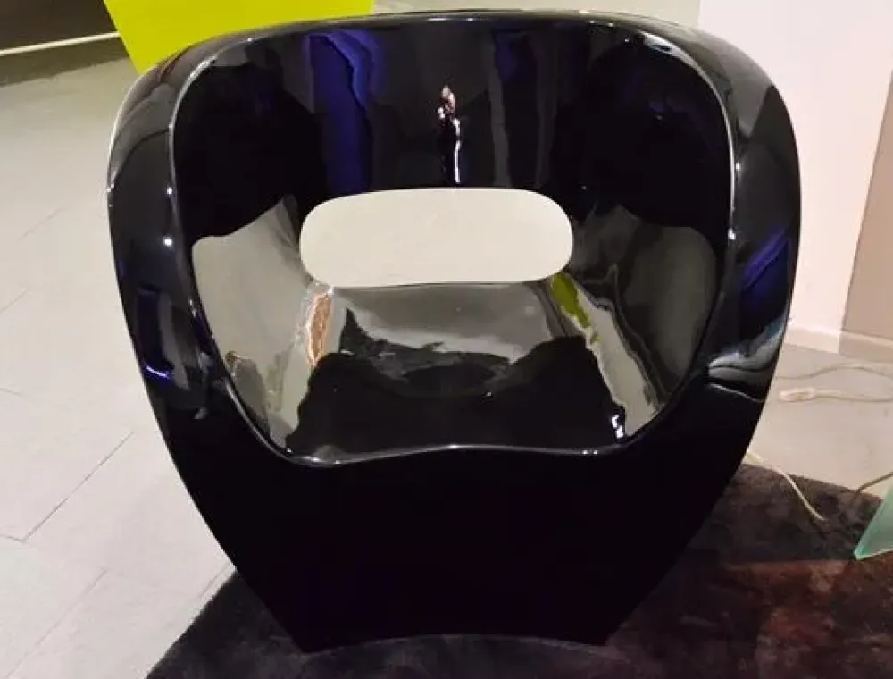 Poltroncina Little Albert laccato nero lucido^Moroso Hot