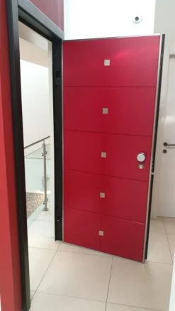 Porta liscia moderna a prezzo ribassato 30%^Gardesa Hot