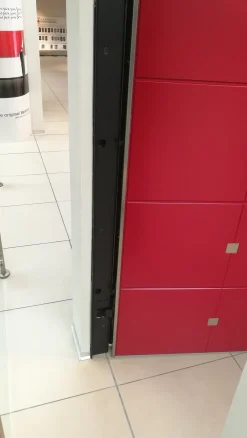 Porta liscia moderna a prezzo ribassato 30%^Gardesa Hot