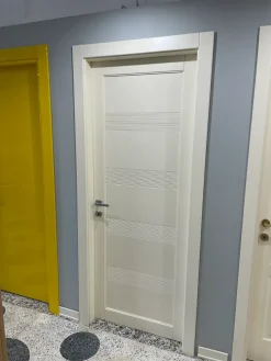 Porta liscia  moderna in offerta Porte