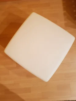 Pouf design modello Inout 108 in Offerta Outlet Pouf