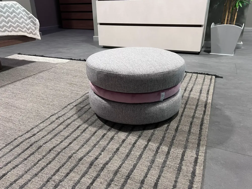 Calia Pouf design modello Macaron a prezzo Outlet- Pouf