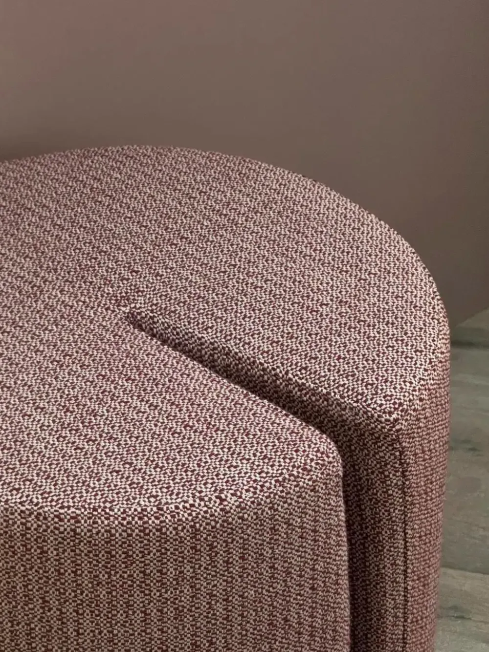 Pouf in tessuto Noel a marchio a prezzo ribassato^Battistella Sale