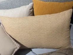 V&nice Pouf in tessuto Semplice a marchio a prezzo scontato- Pouf