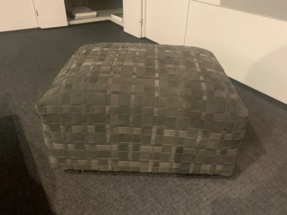 Pouf modello Bangkok design a PREZZI OUTLET^Flexform