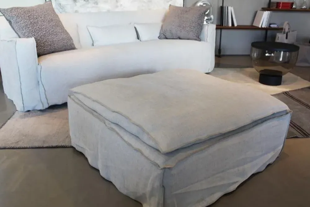 Pouf modello More design a PREZZI OUTLET^Gervasoni Clearance