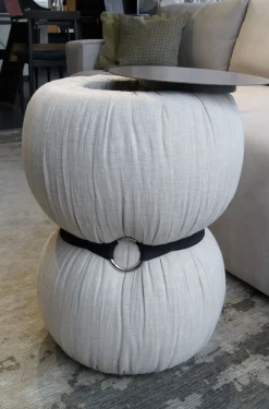 Sale Pouf moderno modello Guccino a prezzo Outlet Pouf