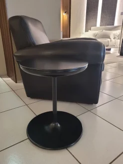 Zanotta Prezzi ribassati per il tavolino design Toi di- Tavolini