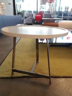 Discount Prezzi ribassati per il tavolino moderno Alex di Tavolini