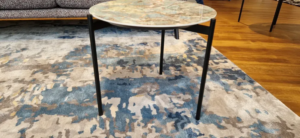 Prezzi ribassati per il tavolino design Caillou di^LIU JO Living Outlet