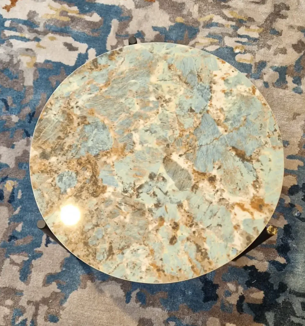 Prezzi ribassati per il tavolino design Caillou di^LIU JO Living Outlet