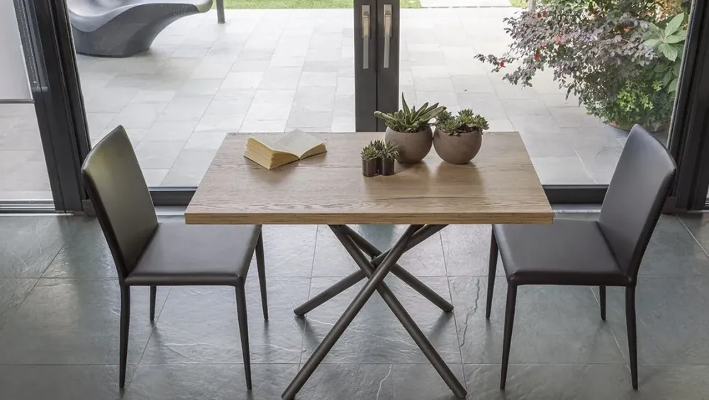 Altacom Prezzi ribassati per il tavolino moderno Lotus di- Tavolini