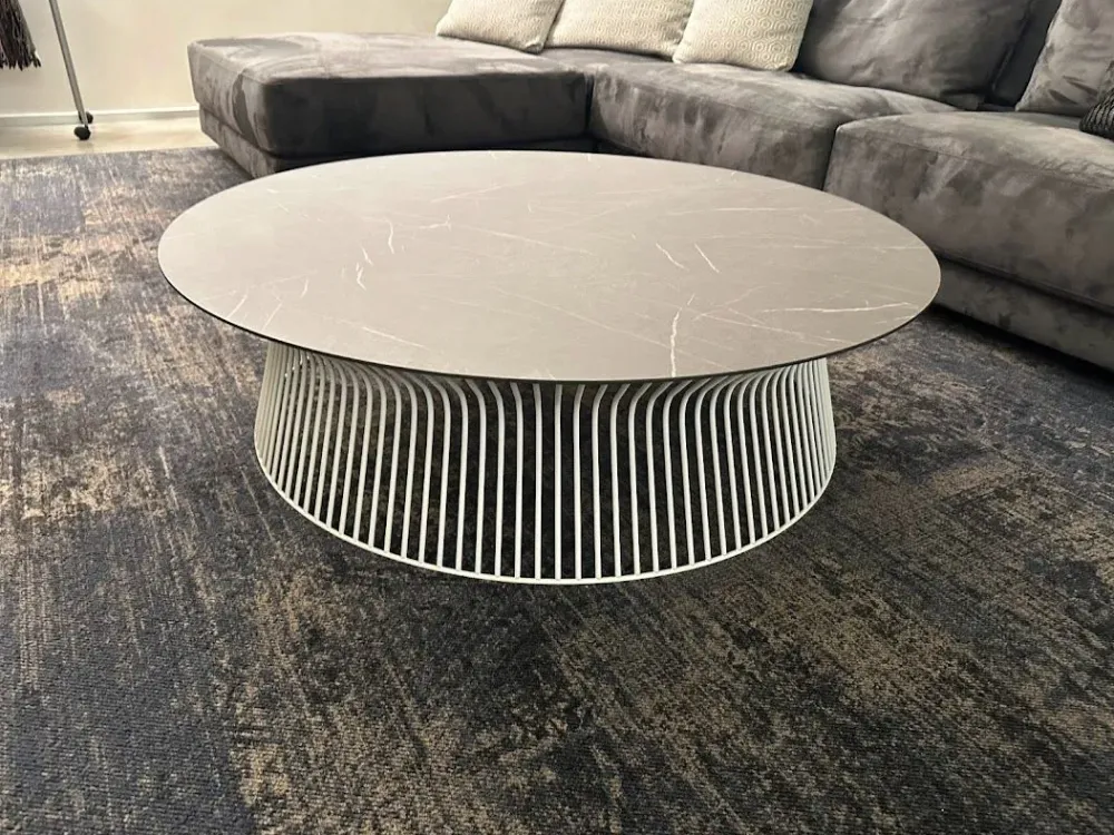 Clearance Prezzi ribassati per il tavolino moderno Brigitte di Tavolini