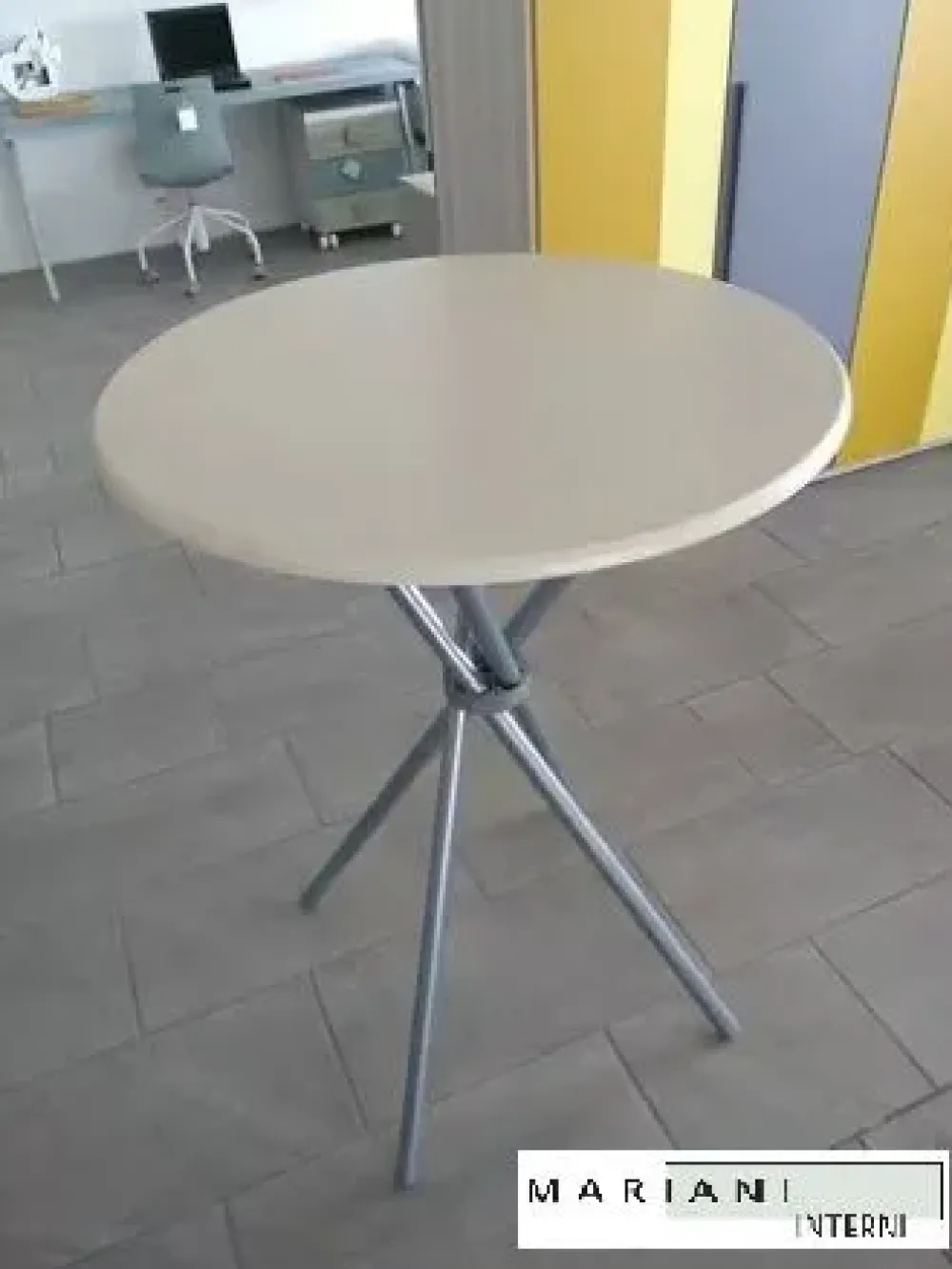 Prezzi ribassati per il tavolino moderno Rounder di^Collezione esclusiva Best