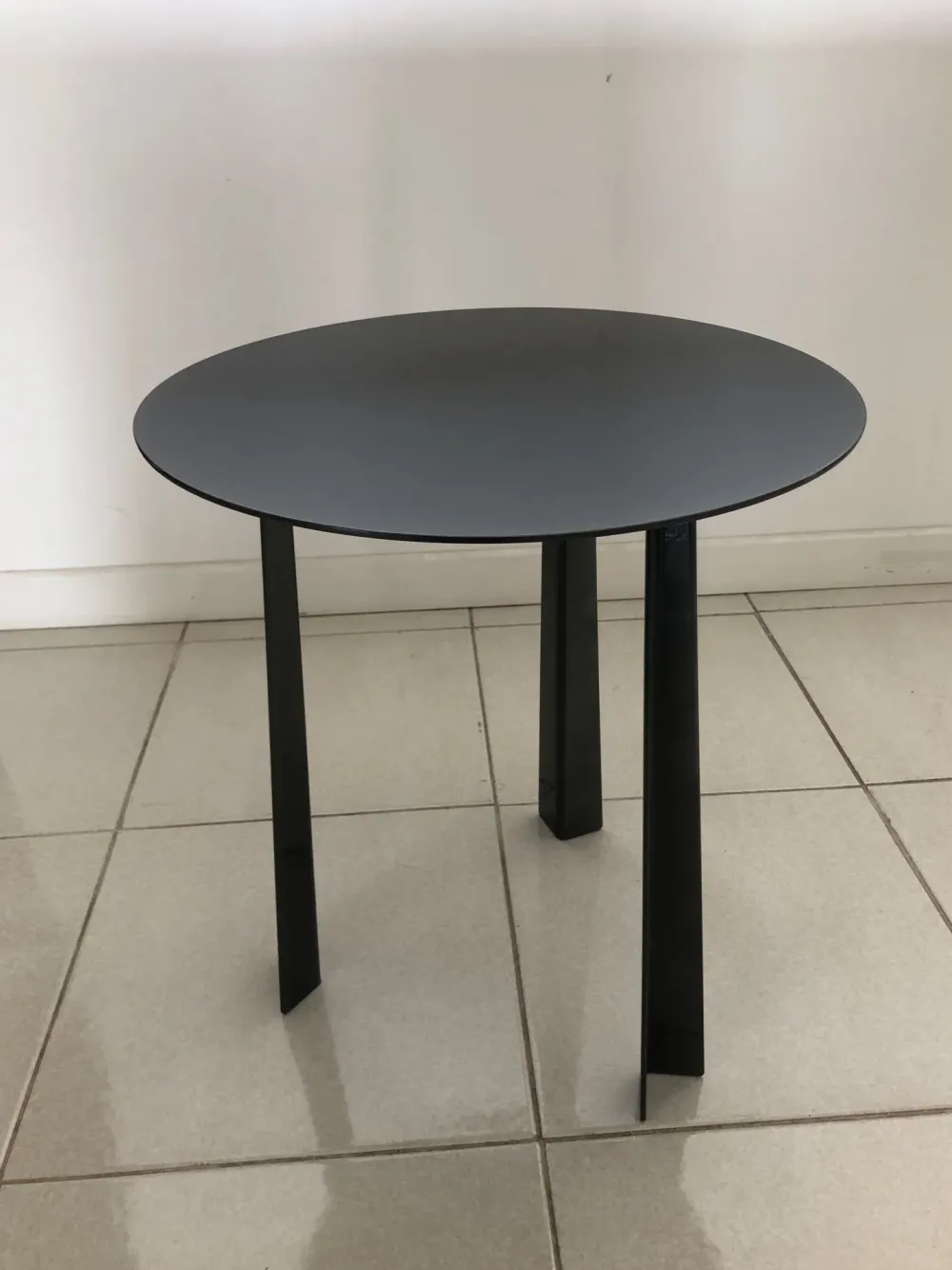 Prezzi ribassati per il tavolino design Tao di^Bontempi Discount