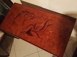 Prezzi ribassati per il tavolino classico Tavolino rettangolare radica con intarsio floreale di^Collezione esclusiva Sale