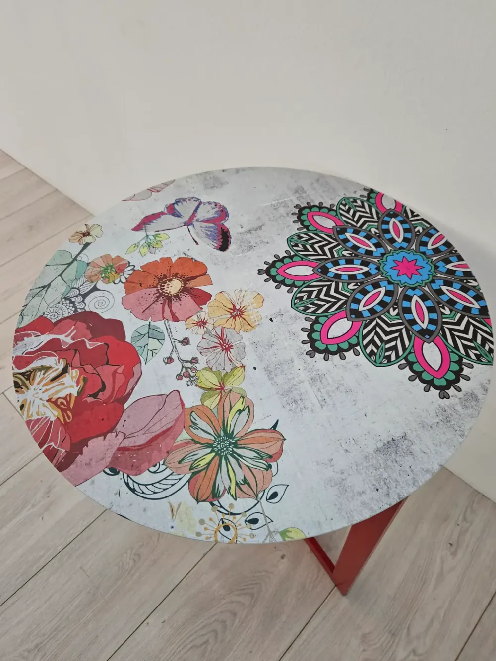 Sale Prezzi ribassati per il tavolino moderno Tavolino modello joy decor di Tavolini