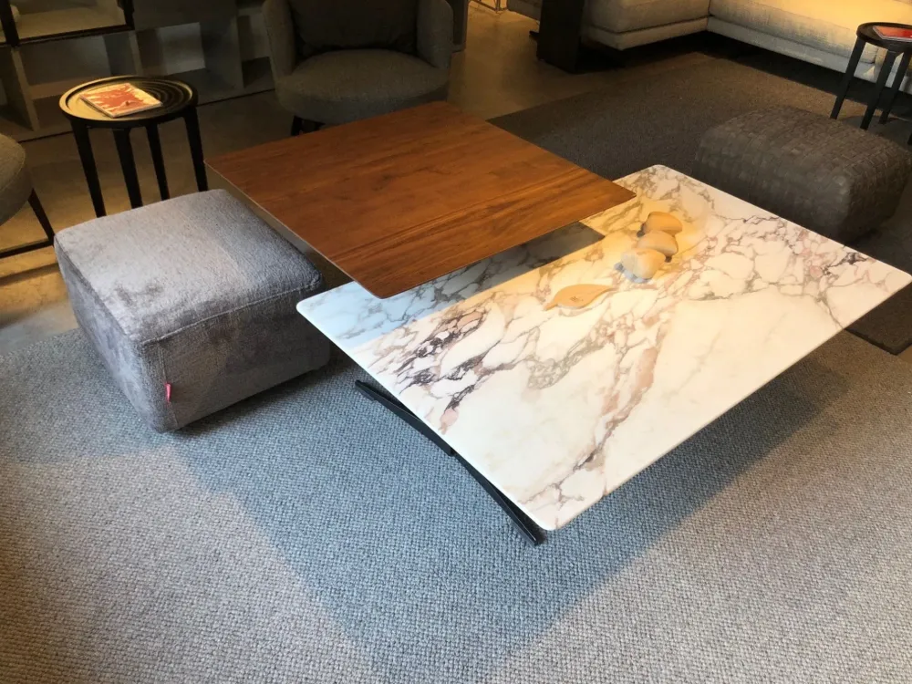 Prezzi ribassati per il tavolino design Fly di^Flexform