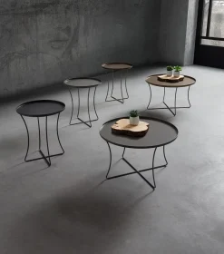 Online Prezzi ribassati per il tavolino moderno Mia di Tavolini