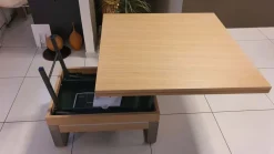 Prezzi ribassati per il tavolino moderno Joge di Tavolini