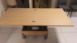 Prezzi ribassati per il tavolino moderno Joge di Tavolini