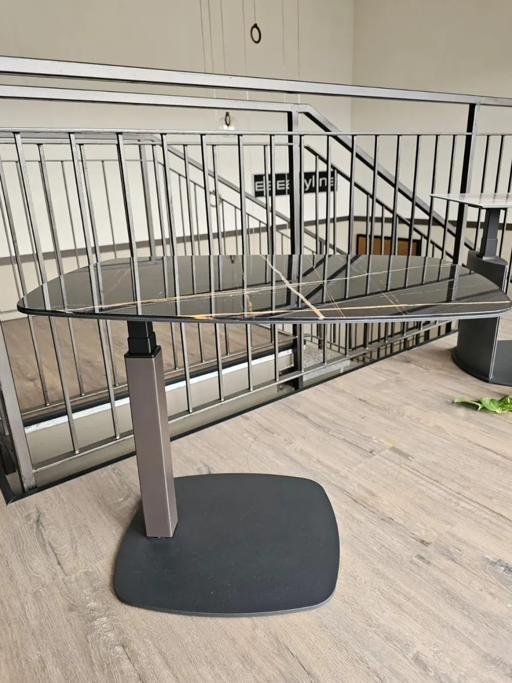 Prezzi ribassati per il tavolino moderno Servus di^Easyline Clearance