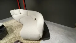 Discount Progettista Interni: Divano Blossom in Tessuto a 3999€. Un must per la tua casa! Divani