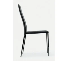 Progettista interni: Sedia Tai , schienale alto, trapuntata, prezzo ribassato. Sedie