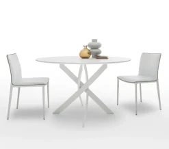 Discount Progettista interni: Tavolo Barone in vetro ellittico, offerta outlet. Tavoli