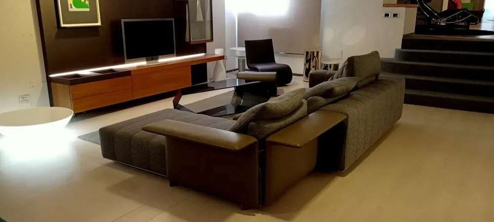 Richiedi ora il prezzo del Divano con penisola Freeman in foto^Minotti Discount