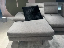 Richiedi ora il prezzo del divano Con penisola Toby wing nella fotografia Divani