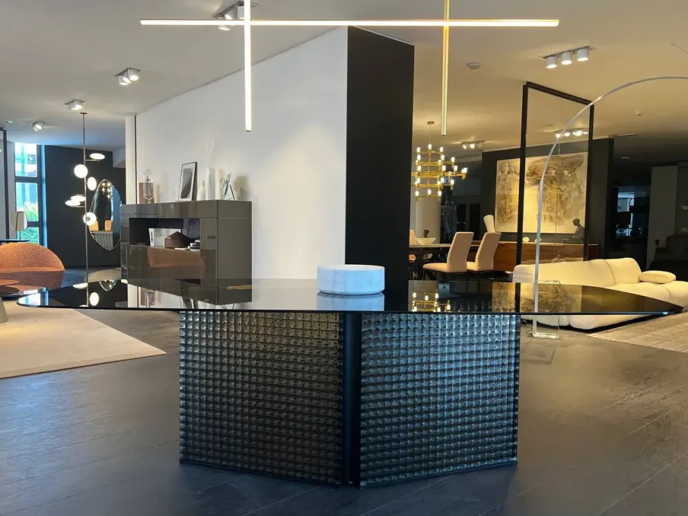 Richiedi ora il prezzo riservato del tavolo Bow^Tonelli Design Online