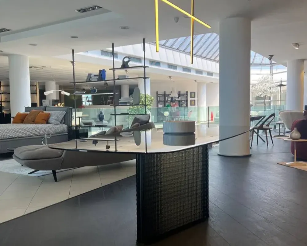 Richiedi ora il prezzo riservato del tavolo Bow^Tonelli Design Online