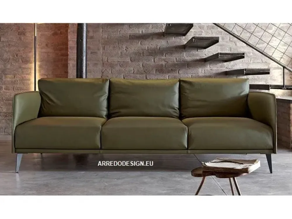 Sconti su ! Venite al nostro showroom per scoprire la nostra selezione di divani Stuart a prezzi imbattibili!^Doimo Salotti Discount